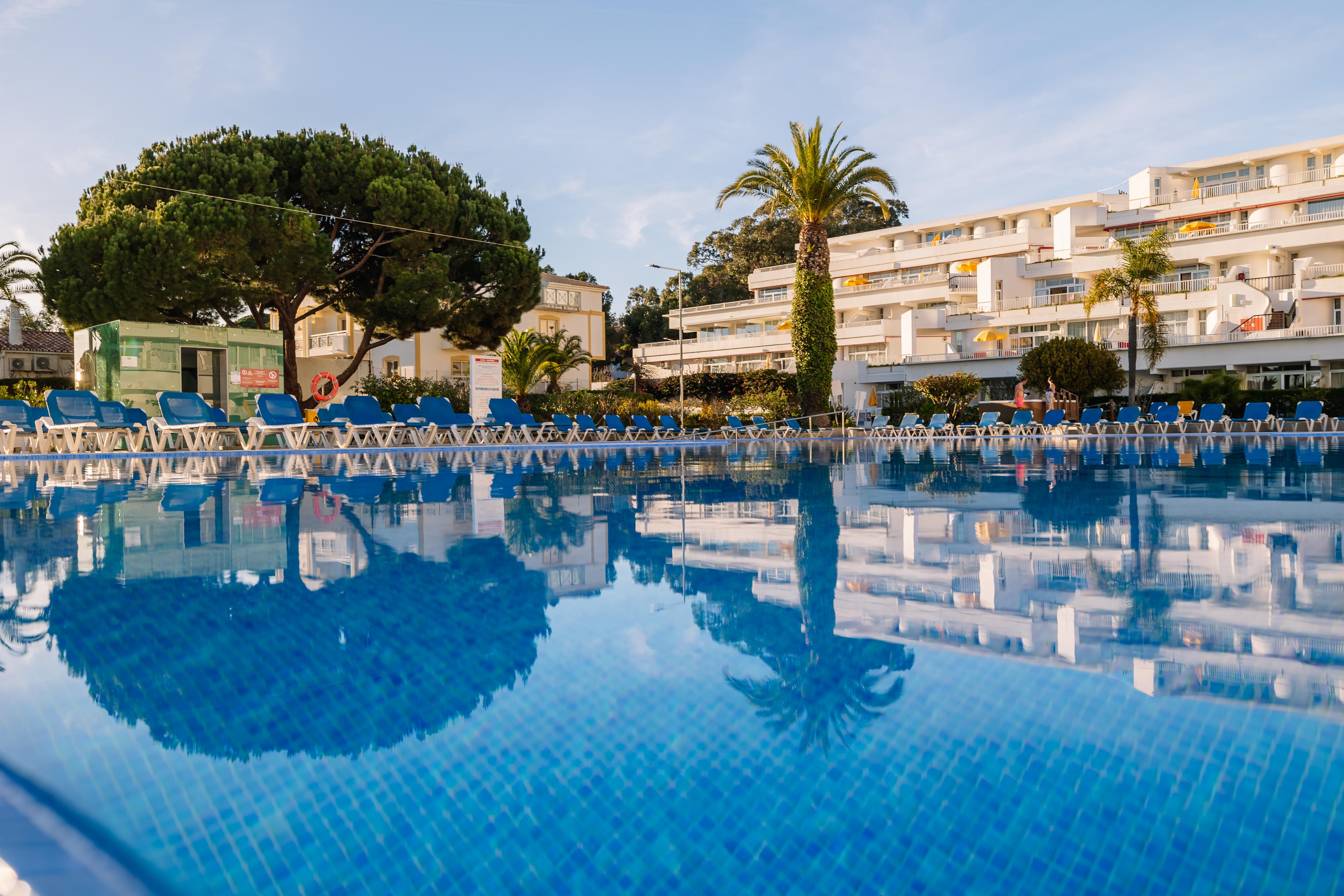 Muthu Clube Praia Da Oura in Albufeira, Portugal Holidays from £136pp