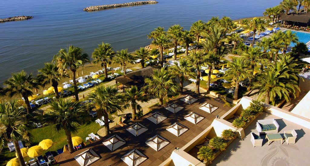 Palm Beach Hotel Bungalows In Larnaca Cyprus Holidays From Palm Beach Hotel Bungalows