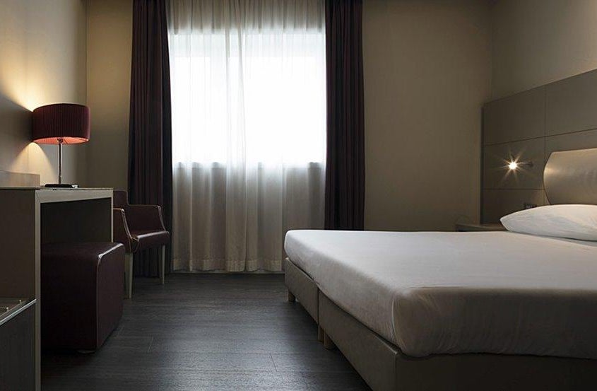 Smart Hotel Holiday In Mestre Italy Holidays From 160 Pp -