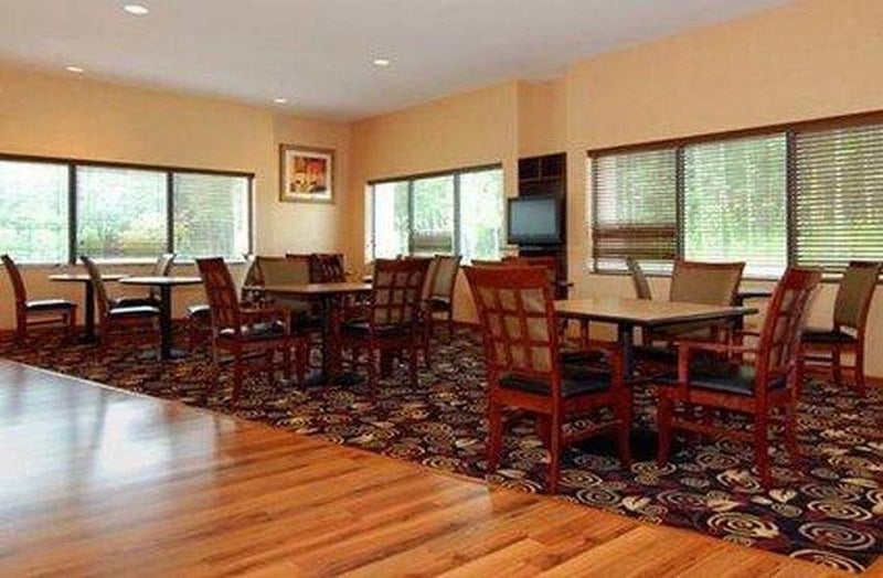 Comfort Suites Southington Cheshire In Hartford Usa Holidays