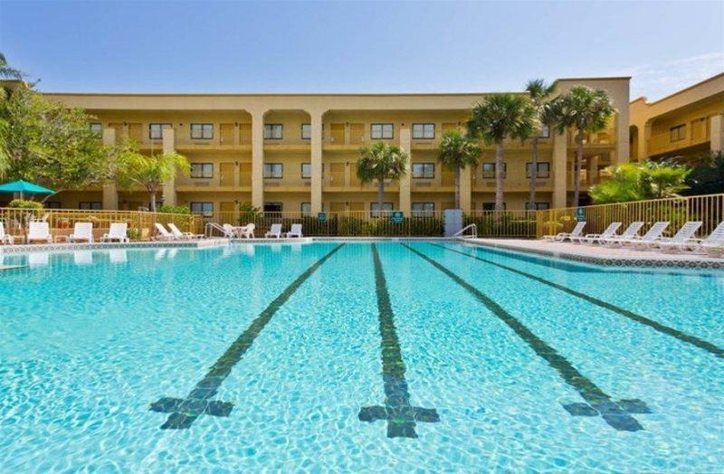 La Quinta Inn Suites By Wyndham Ft Myers Sanibel Gateway In